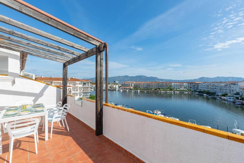 Flateli Empuriabrava Apartment Bagian luar foto